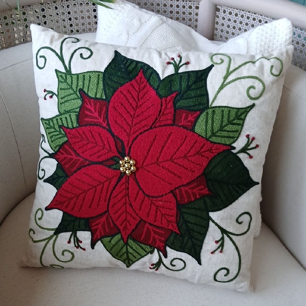 Poinsettia Pillow 28x28" St. Nicholas Square 2017